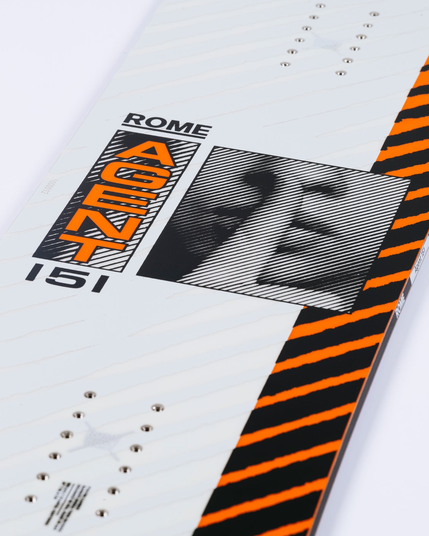 Cool snowboard graphics on new freestyle snowboard. Agent 2025 | Rome Snowboards™ 2025.