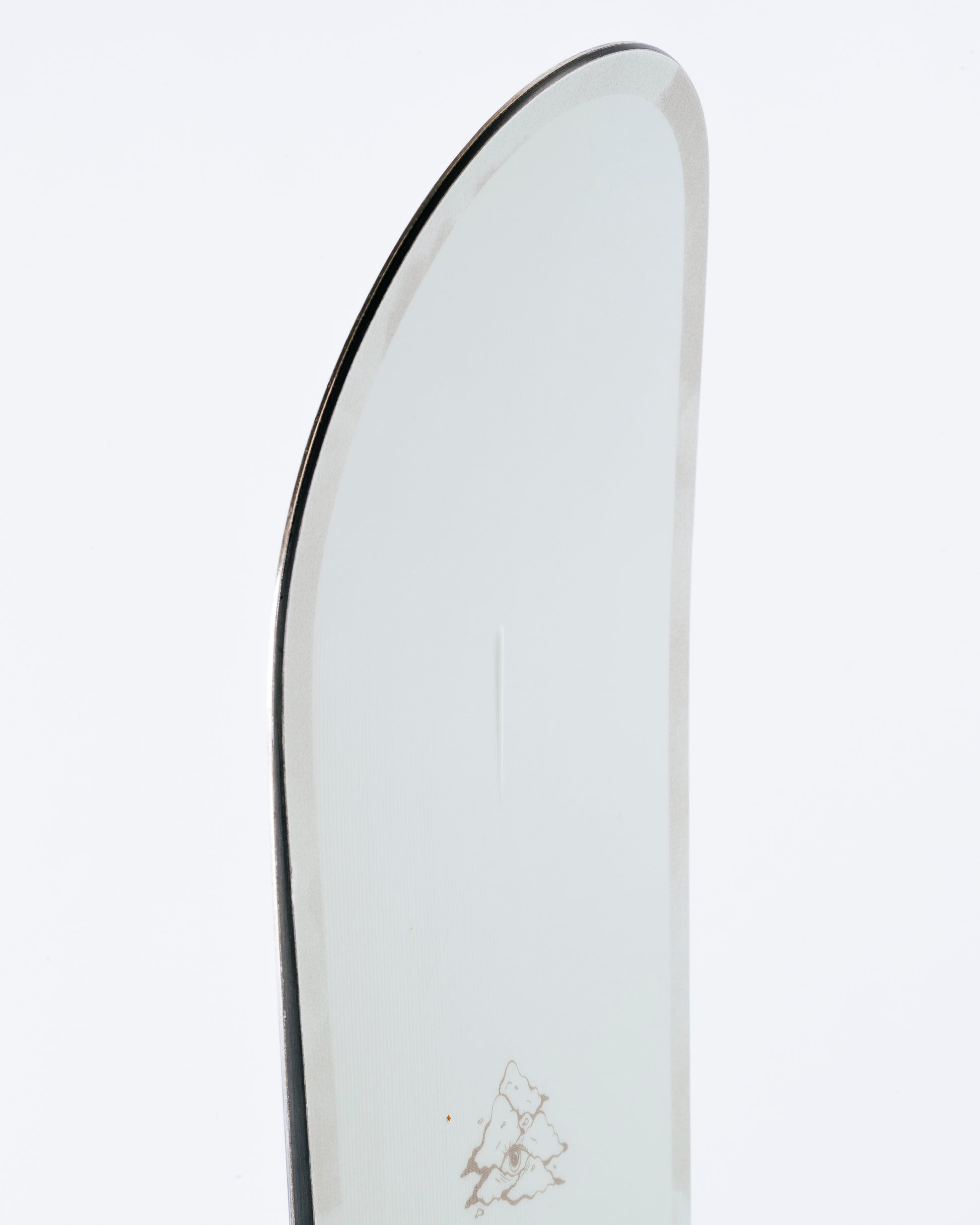 The nose of freestyle snowboard with HotRod technology visible. Stale Crewzer 2025 | Rome Snowboards™ 2025.